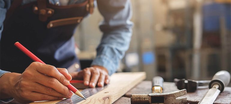 It has a more-or-less normal distribution